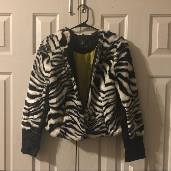 Zebra Faux Fur & Leather Bomber-Styled Jacket (Slimming) - Picture 2 of 5